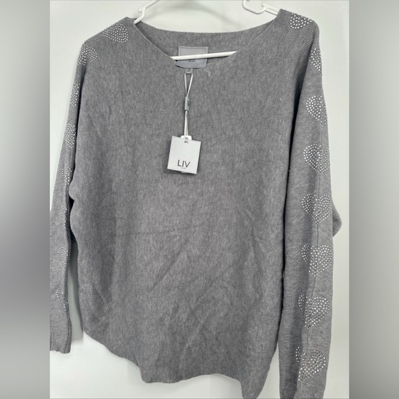 LIV Milano Embellished With Rhinestone HEARTS On Sleeves SOFT Sweater NWT Small - Picture 1 of 7